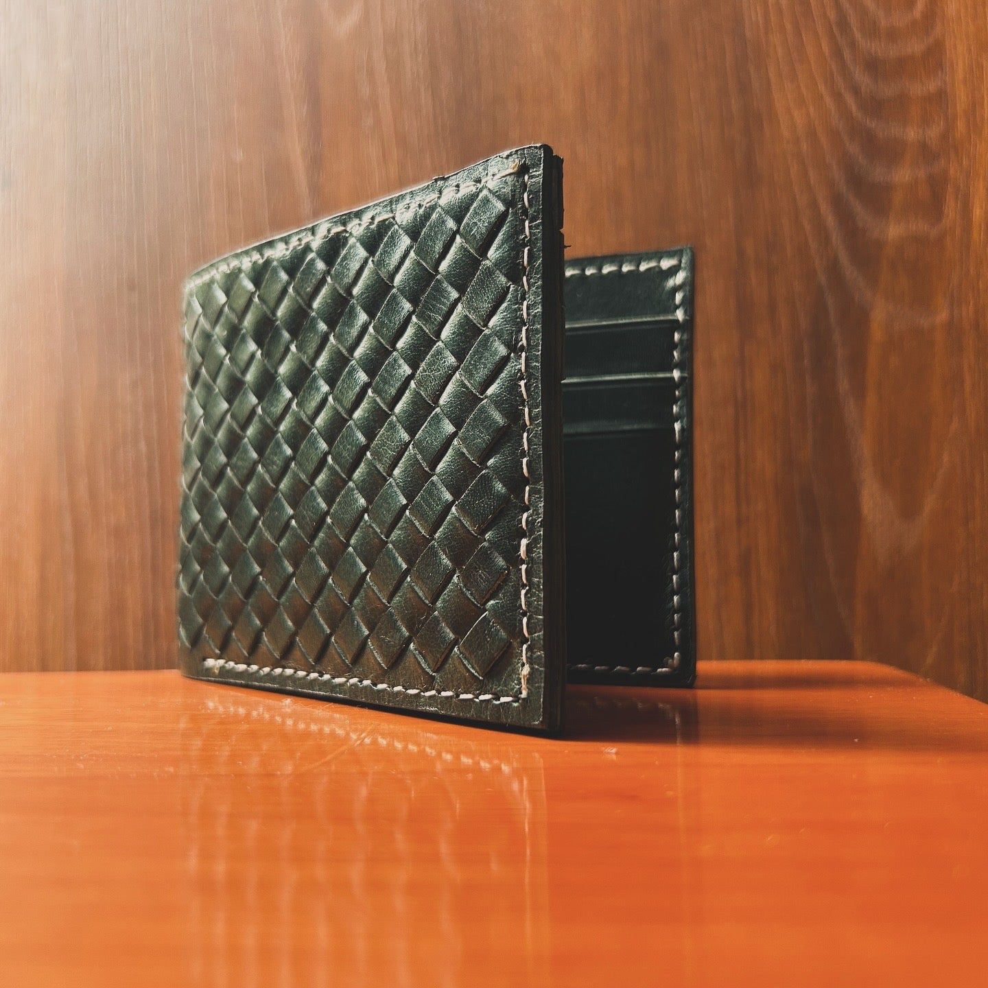 Intrecciato leather wallet