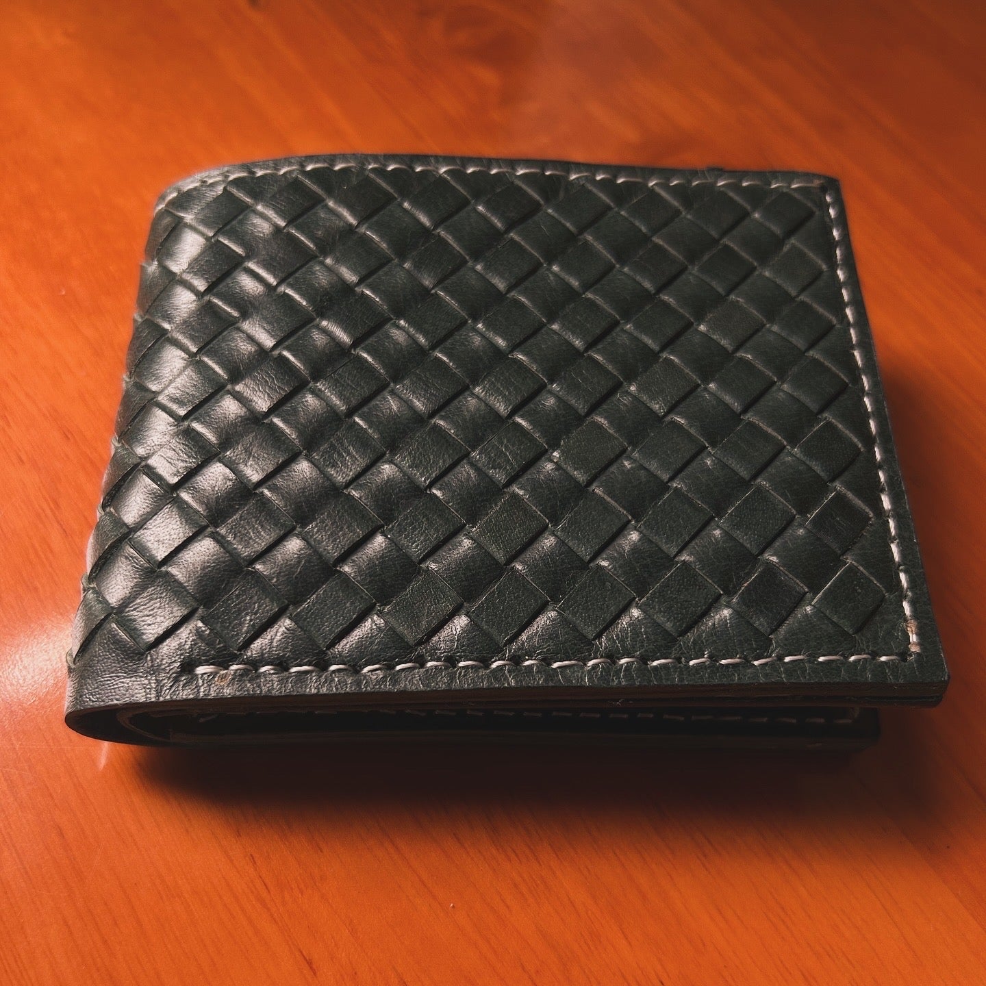 Intrecciato leather wallet